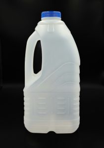 ENVASE TIPO JARRA RECTANGULAR CUELLO 38MM ROSCA